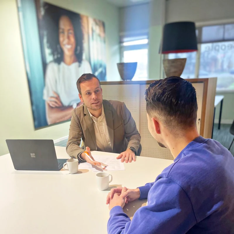 Wouter in gesprek met een werkzoekende Wouter in gesprek met een werkzoekende over zijn talenten